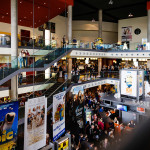 engagementshooting_verlobungsshooting_karlsruhe_kino_ZKM_Kirmes_Jahrmarkt_Karussell_hochzeitsfotografin_paarfotos_featured_019