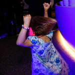 hochzeitsfotografin-hyatt-regency-duesseldorf-standesamt-inselstrasse-17-pebbles-river-salon-concert-featured-109