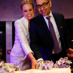 hochzeitsfotografin-hyatt-regency-duesseldorf-standesamt-inselstrasse-17-pebbles-river-salon-concert-featured-111